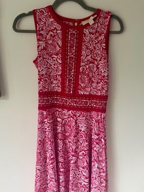 Red & White Floral Sleeveless Midi Dress